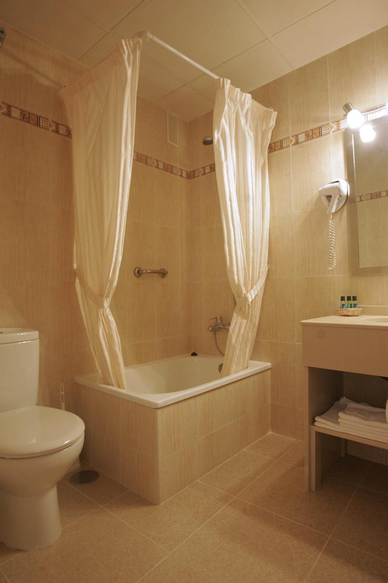 Hotel Goartin Malaga Phòng bức ảnh