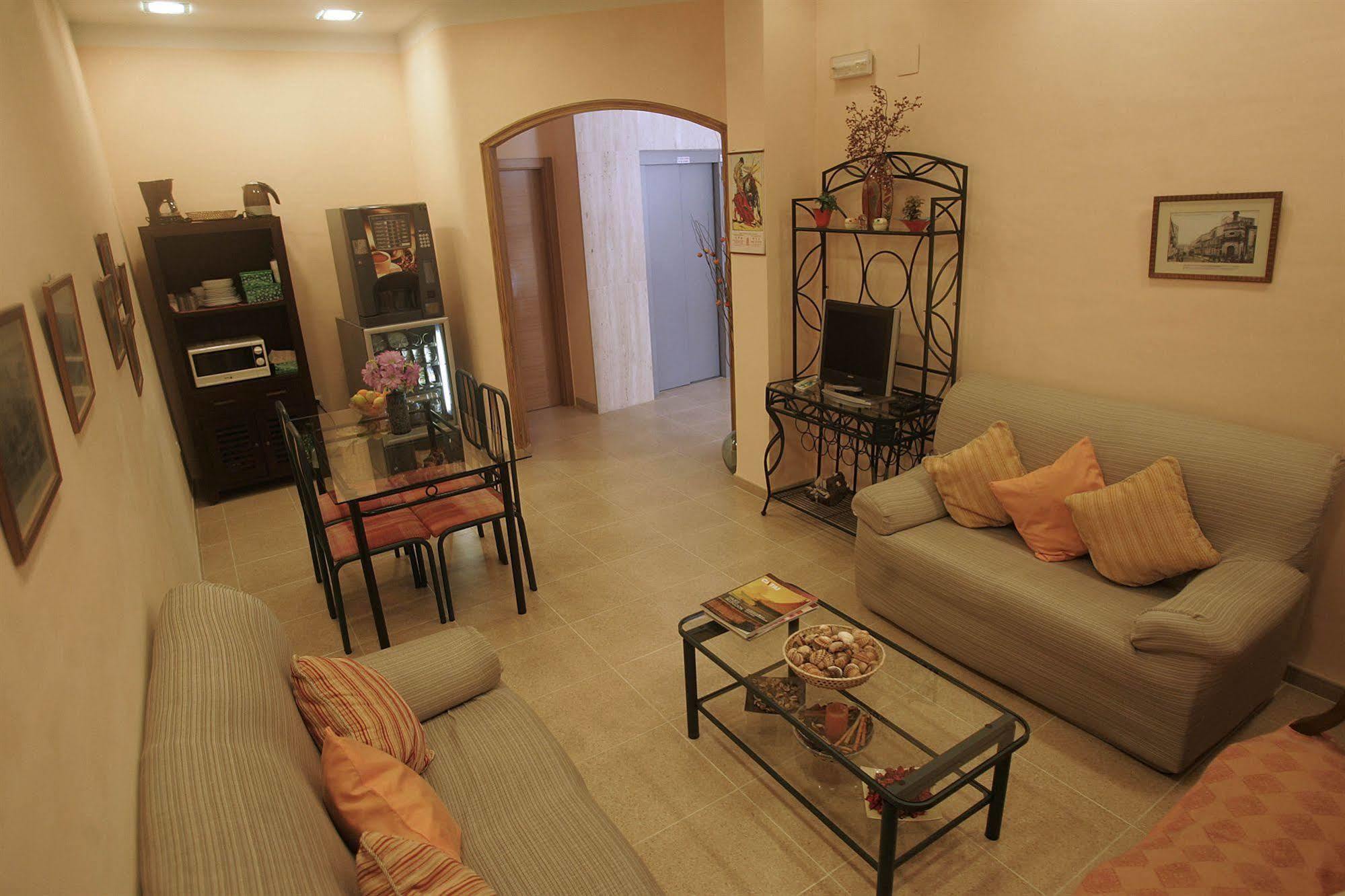 Hotel Goartin Malaga Ngoại thất bức ảnh