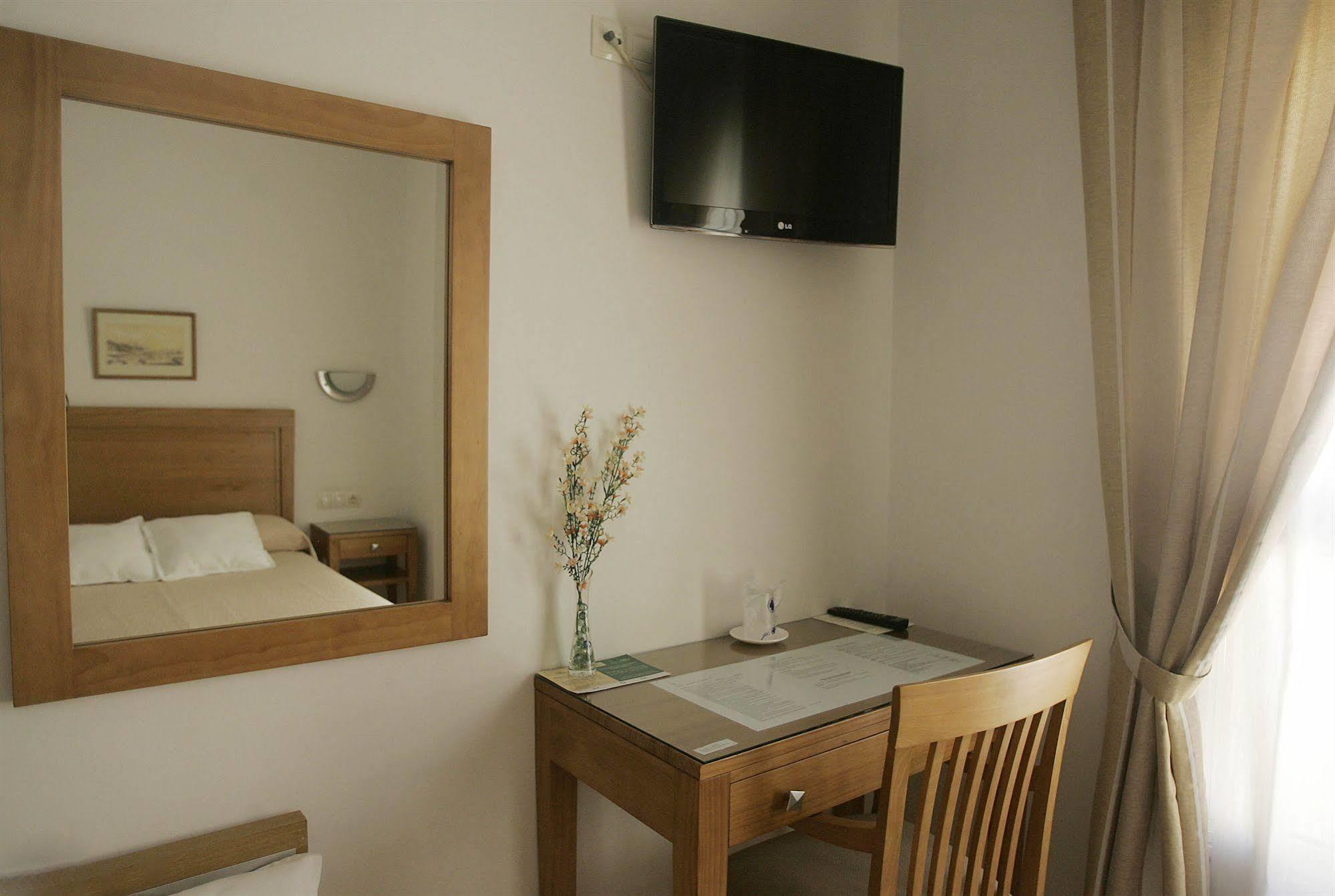 Hotel Goartin Malaga Ngoại thất bức ảnh
