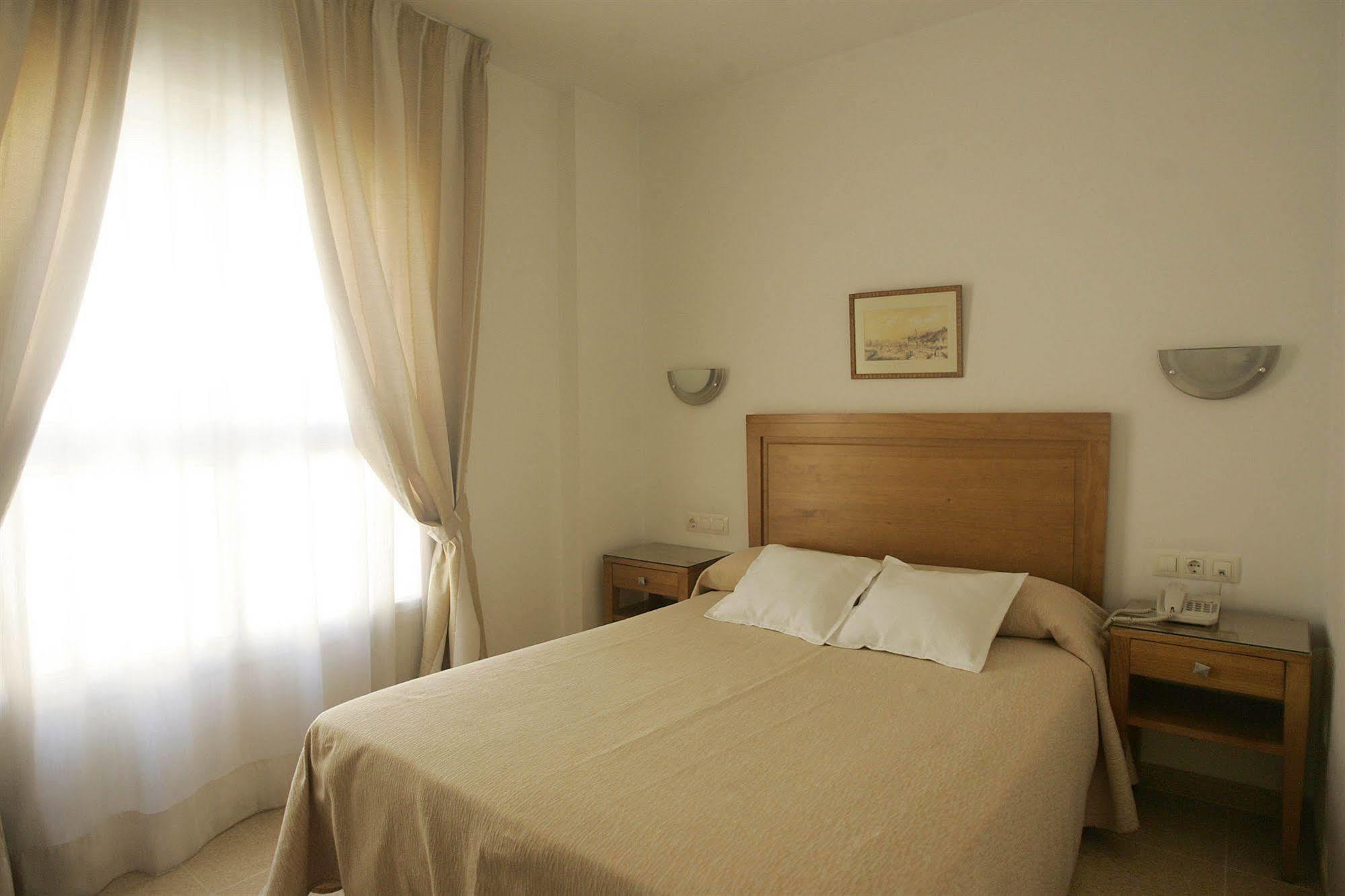 Hotel Goartin Malaga Ngoại thất bức ảnh