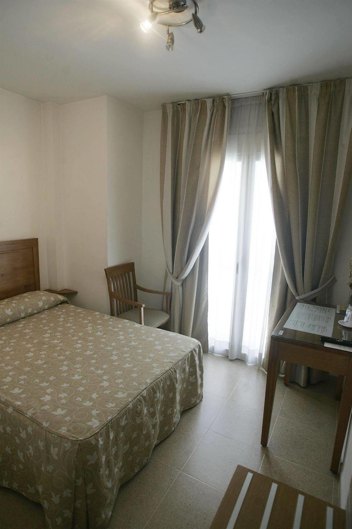 Hotel Goartin Malaga Ngoại thất bức ảnh