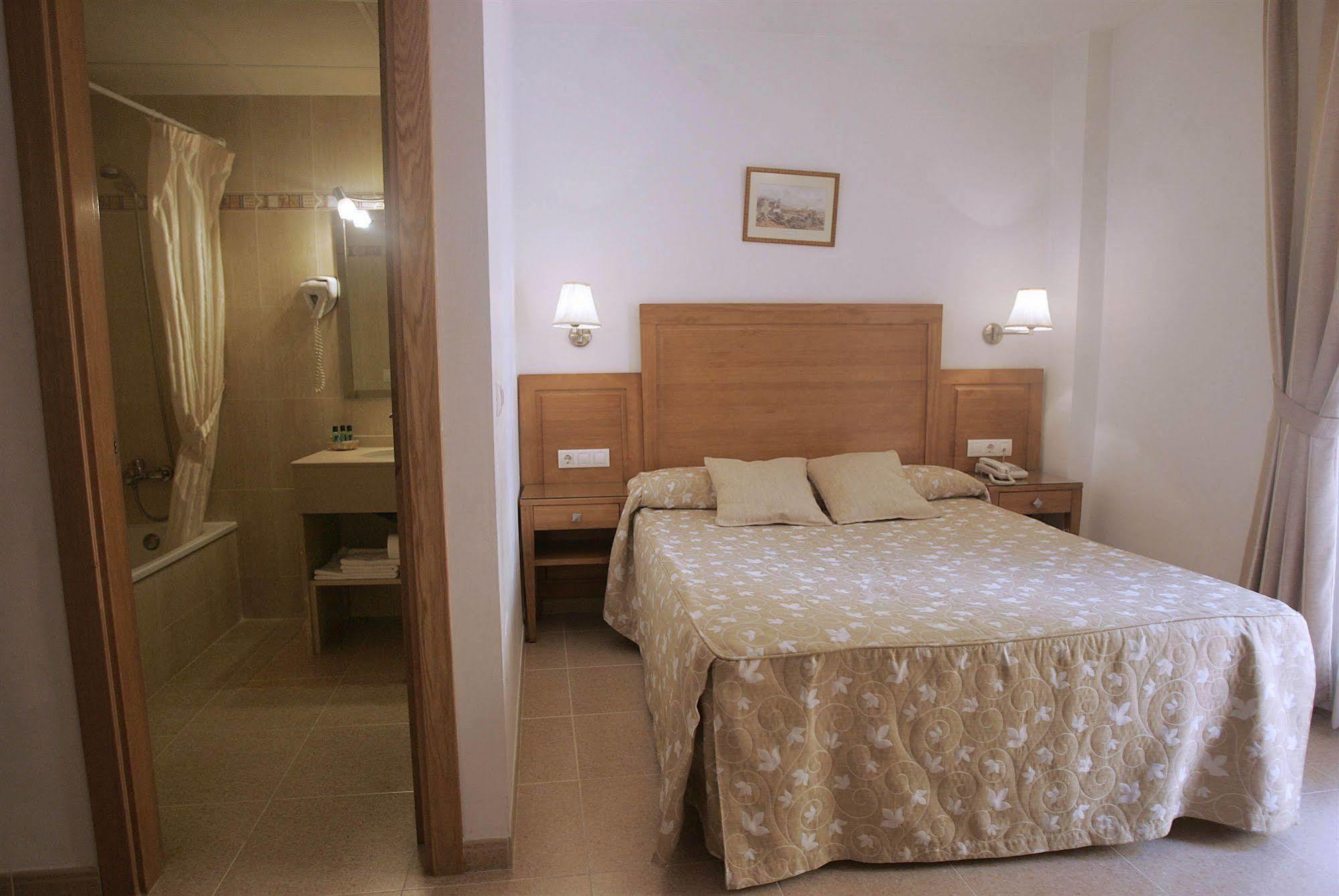 Hotel Goartin Malaga Ngoại thất bức ảnh