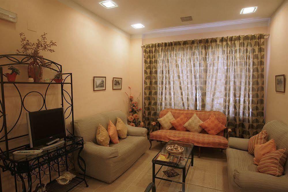 Hotel Goartin Malaga Ngoại thất bức ảnh